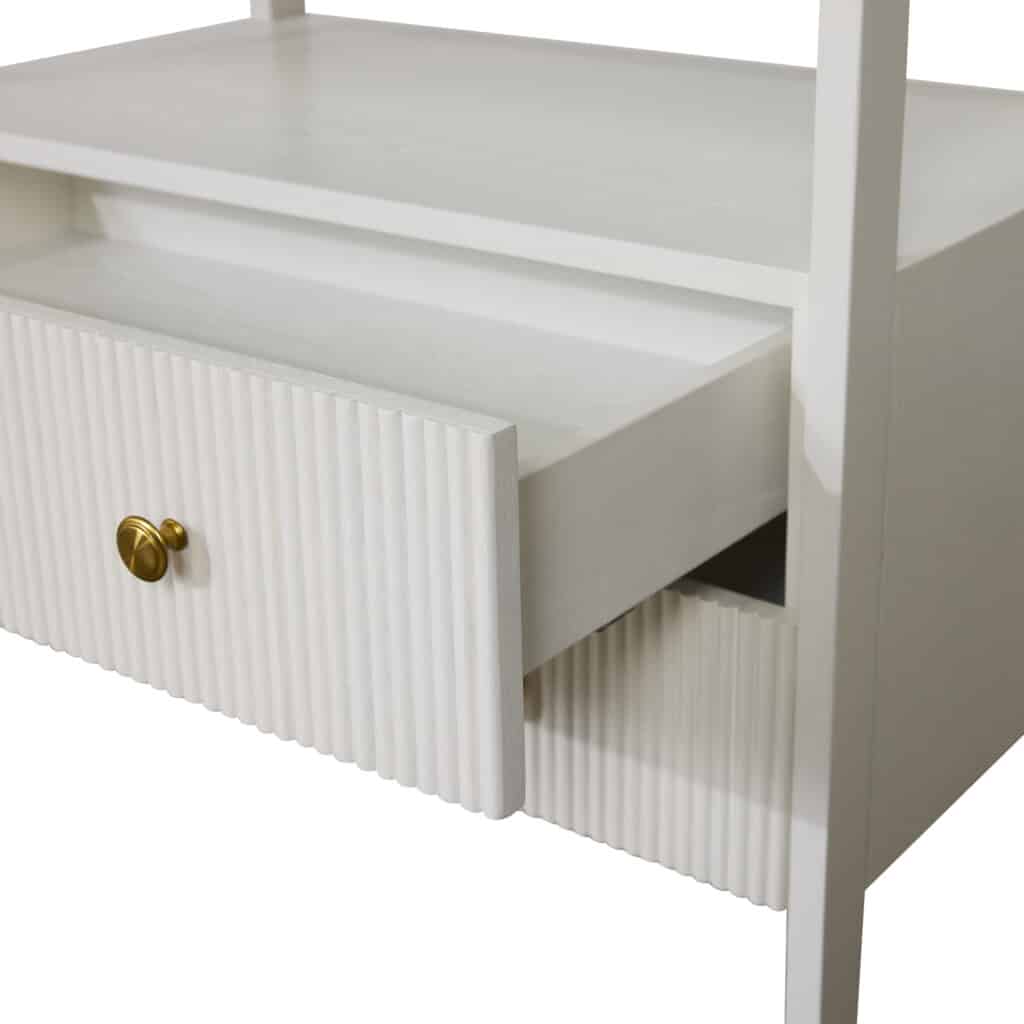 MariBedsideTable_ 5